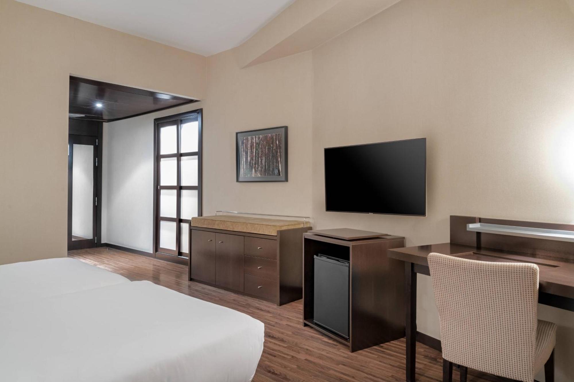 Ac Hotel Oviedo Forum By Marriott Eksteriør billede