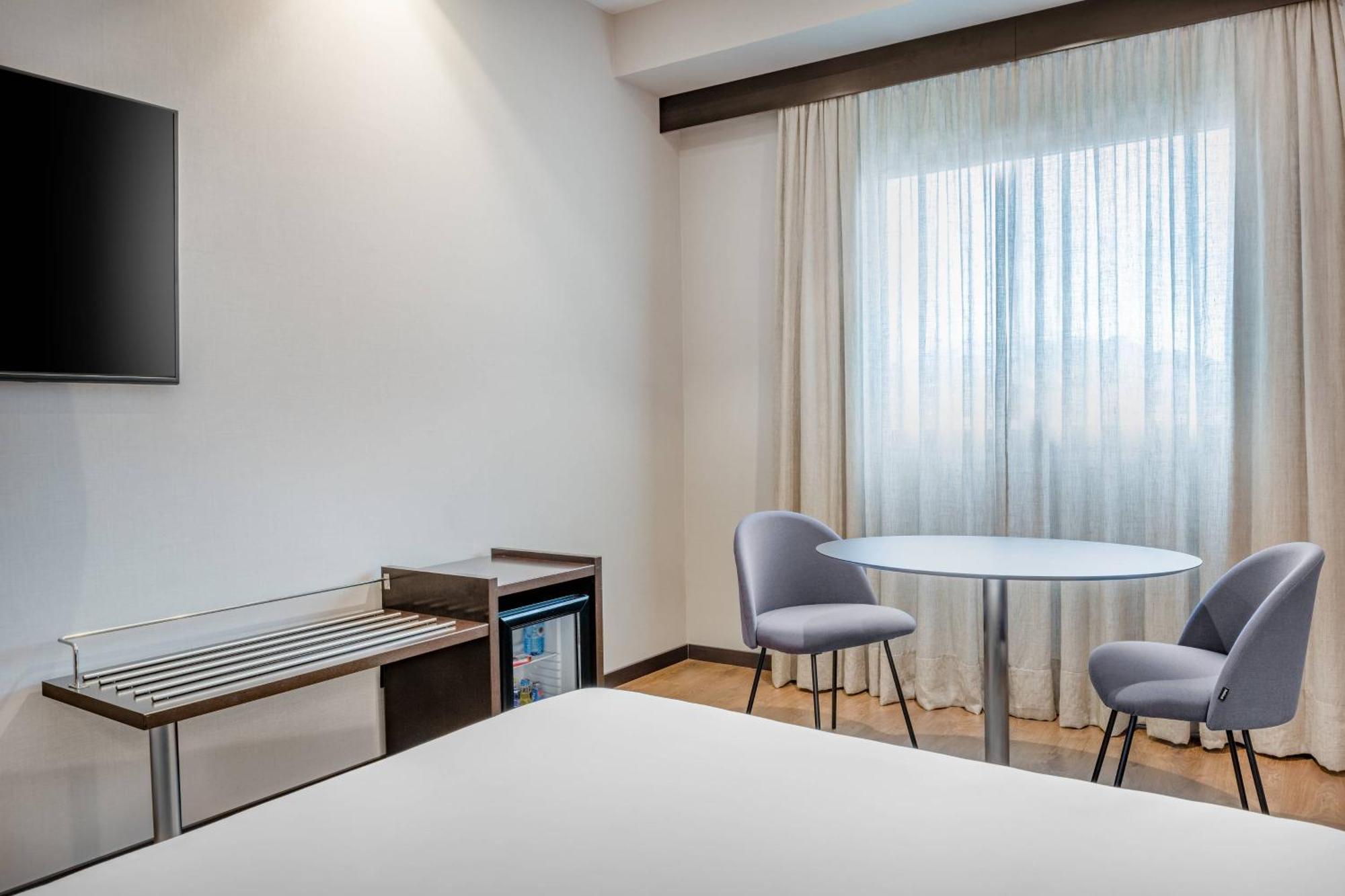 Ac Hotel Oviedo Forum By Marriott Eksteriør billede