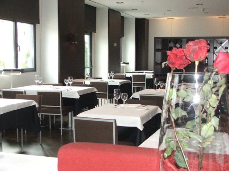 Ac Hotel Oviedo Forum By Marriott Eksteriør billede